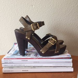 Vince Camino Catey 7Army green buckle platforms